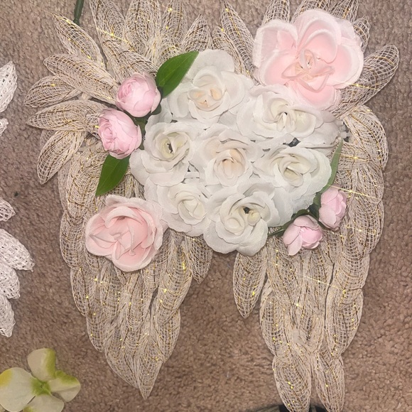 HandmadeMade Angel Wing Wreath